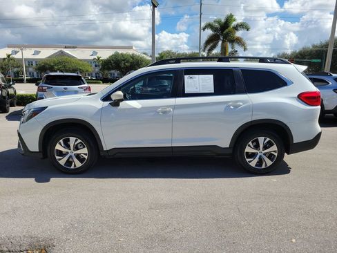 Used 2025 Subaru Ascent Premium image 2