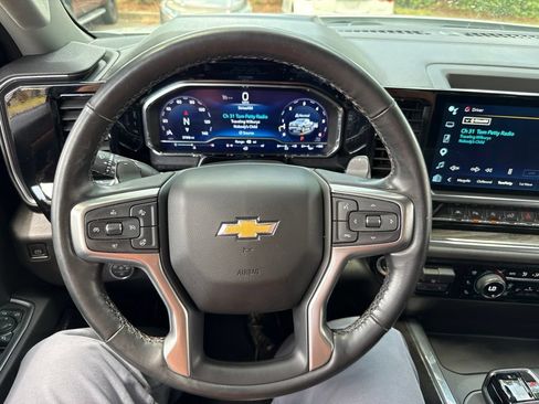 Used 2024 Chevrolet Silverado 1500 LTZ AWD/4WD image 65