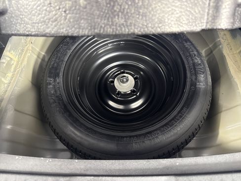 Certified 2025 Honda HR-V Sport image 19