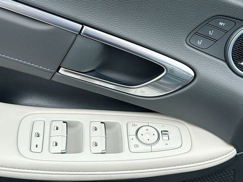 Used 2023 Hyundai Sonata Limited FWD image 23