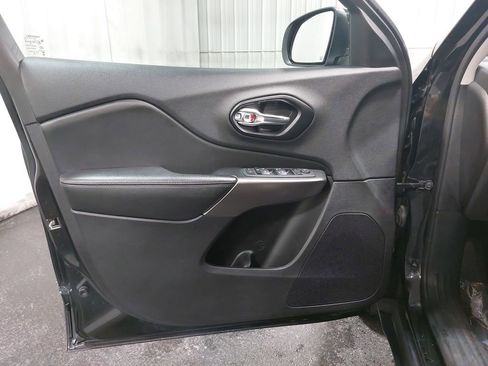 Used 2021 Jeep Cherokee Latitude Lux image 27