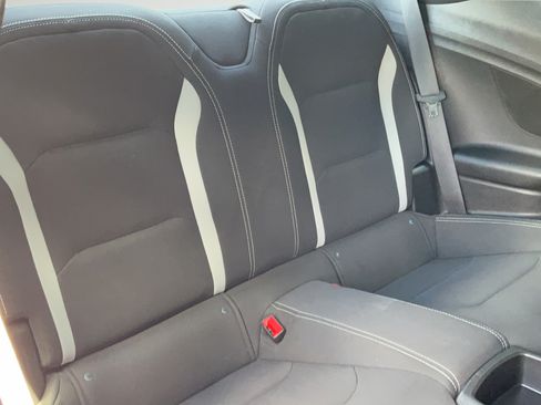 Used 2018 Chevrolet Camaro LT RWD image 21