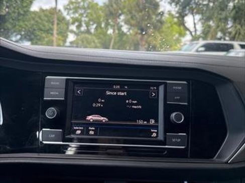 Used 2019 Volkswagen Jetta SE image 23