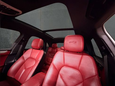 Used 2018 Porsche Macan GTS AWD/4WD image 24