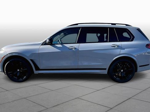 Used 2025 BMW X7 M60i image 33