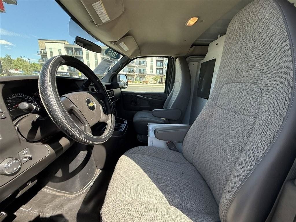 Used 2015 Chevrolet Express 2500 RWD image 13