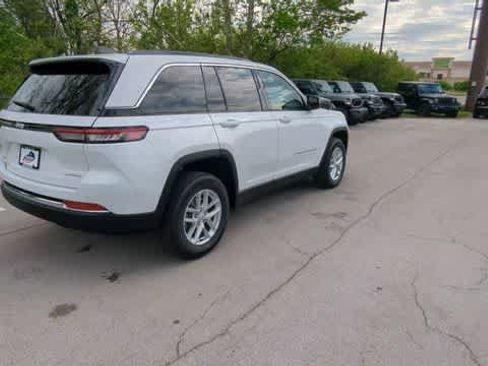 New 2026 Jeep Grand Cherokee Laredo X AWD/4WD image 8