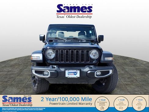 Used 2024 Jeep Gladiator Sport image 2