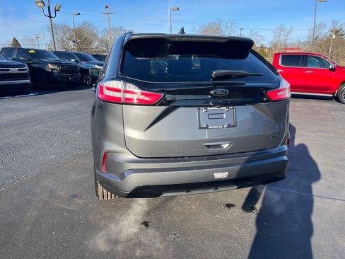 Used 2024 Ford Edge SE w/ Black Appearance Package AWD/4WD image 4