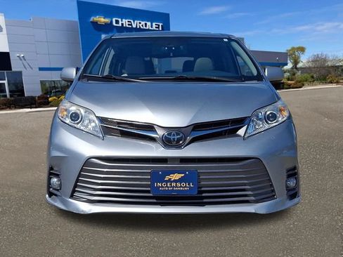 Used 2020 Toyota Sienna XLE Premium AWD/4WD image 23