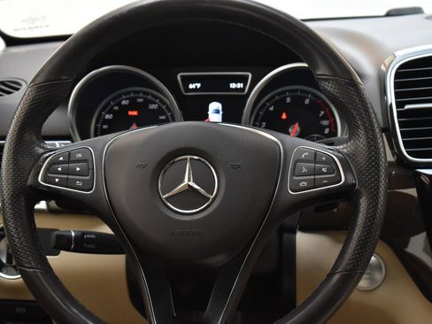 Used 2018 Mercedes-Benz GLE 350 w/ Premium 2 Package image 25