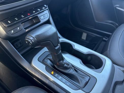 Used 2020 Chevrolet Colorado ZR2 w/ Colorado ZR2 Bison Edition image 18