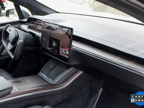 Used 2023 Tesla Model X image 39