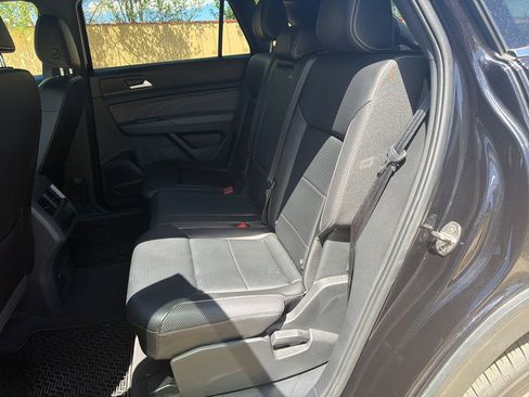 Used 2022 Volkswagen Atlas Cross Sport SEL image 22