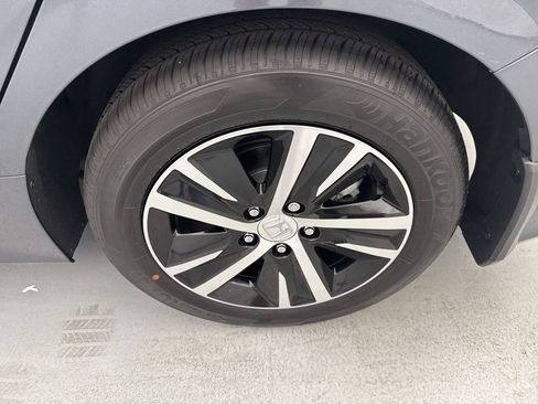 Used 2023 Honda Civic LX image 6