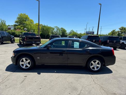 Used 2010 Dodge Charger SXT RWD image 6