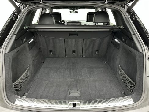 Used 2020 Audi SQ5 Premium w/ Convenience Package image 22