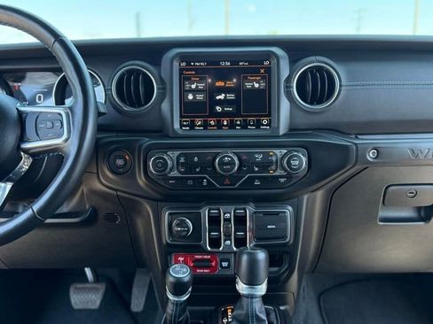 Used 2023 Jeep Wrangler Unlimited Rubicon 4xe w/ Cold Weather Group AWD/4WD image 28