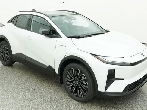 New 2026 Toyota C-HR AWD/4WD image 13