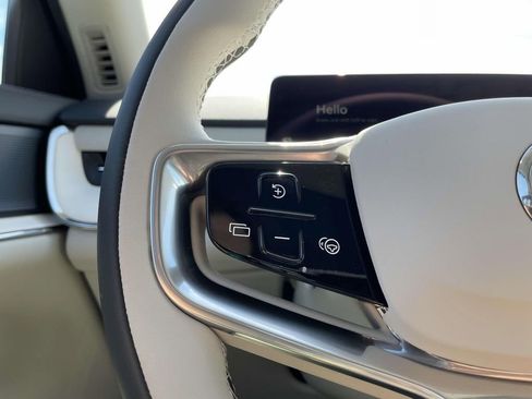 New 2025 Volvo EX90 Plus w/ Protection Package Premier image 11