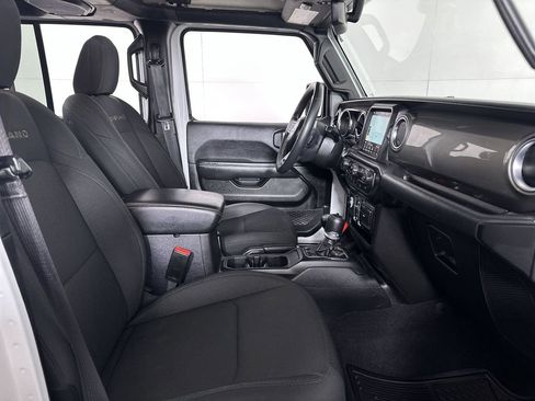 Used 2023 Jeep Gladiator Overland AWD/4WD image 29