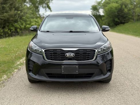 Used 2019 Kia Sorento AWD V6 image 3