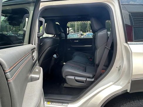 New 2025 Nissan Armada PRO-4X w/ Pro-4X Premium Package image 22