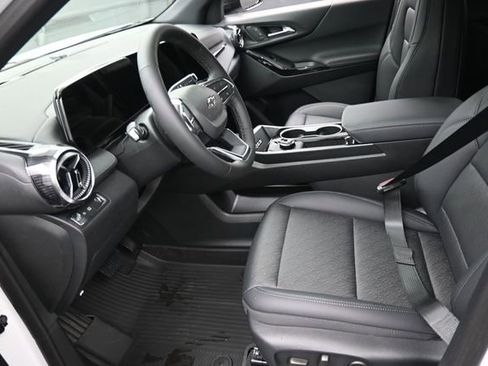 New 2026 Chevrolet Equinox LT FWD image 8