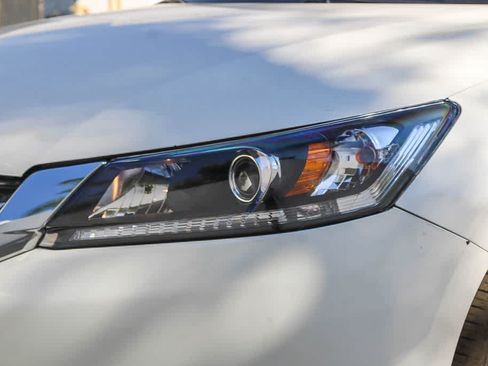 Used 2014 Honda Accord Sport image 10