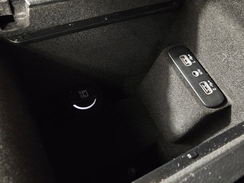 Used 2020 Dodge Charger R/T RWD image 19