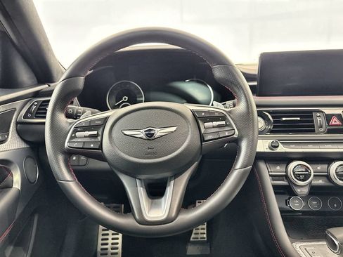 Used 2022 Genesis G70 3.3T RWD image 11