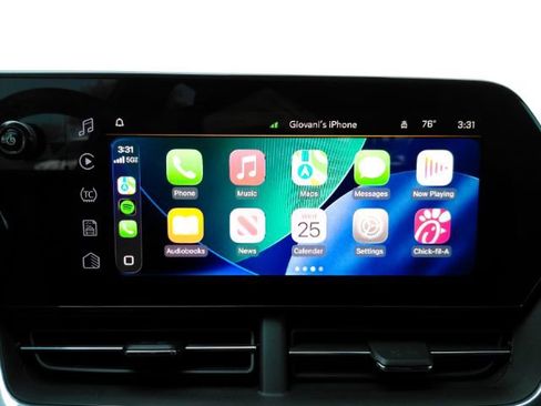 Used 2024 Chevrolet Trax RS image 9