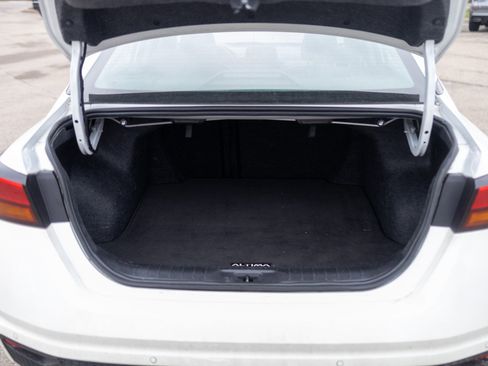 Used 2024 Nissan Altima 2.5 SR image 14