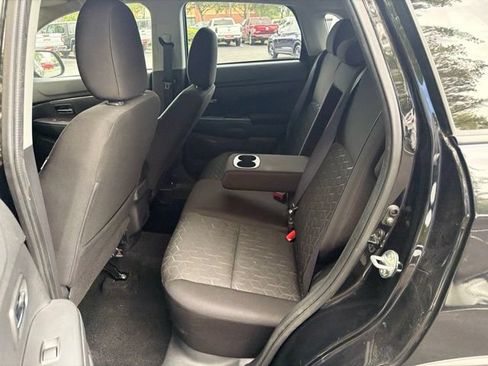 Used 2024 Mitsubishi Outlander Sport ES AWD/4WD image 15