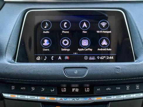 Used 2020 Cadillac XT4 Premium Luxury w/ Driver Awareness Package AWD/4WD image 16