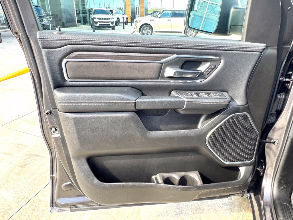 Used 2026 RAM 1500 Laramie AWD/4WD image 12