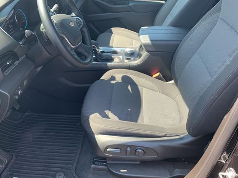 Used 2023 Chevrolet Traverse LT AWD/4WD image 20