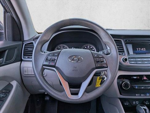 Used 2018 Hyundai Tucson SE FWD image 13