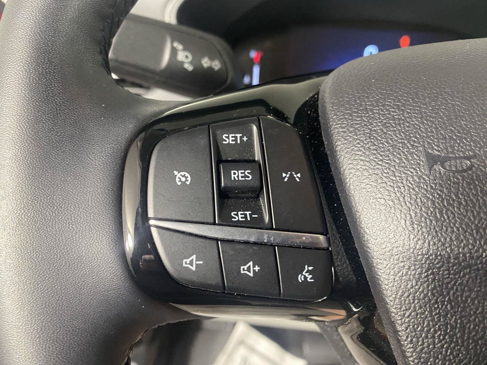 Used 2023 Ford Escape Active AWD/4WD image 21