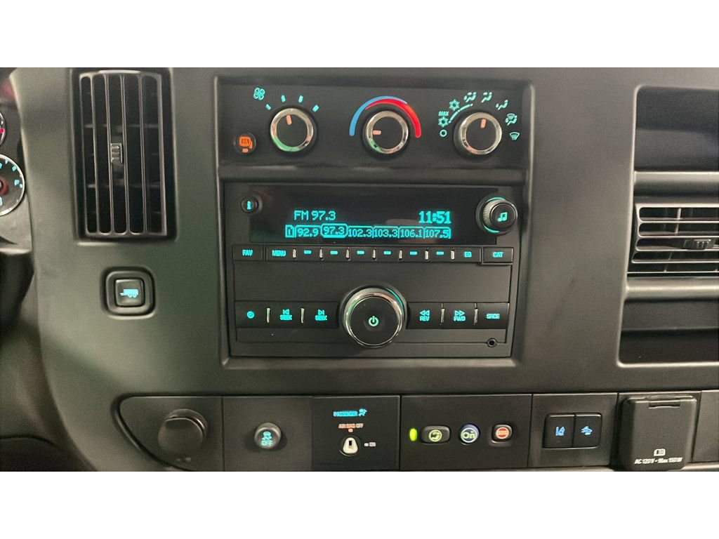 Used 2024 Chevrolet Express 3500 LT w/ LT Preferred Equipment Group RWD image 13
