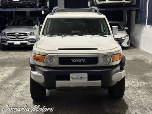Used 2010 Toyota FJ Cruiser 4WD image 4