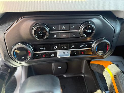 Used 2023 Ford Bronco Badlands AWD/4WD image 11