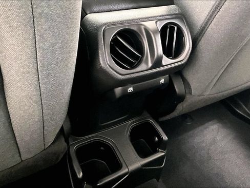 Used 2024 Jeep Wrangler Unlimited Sport AWD/4WD image 25