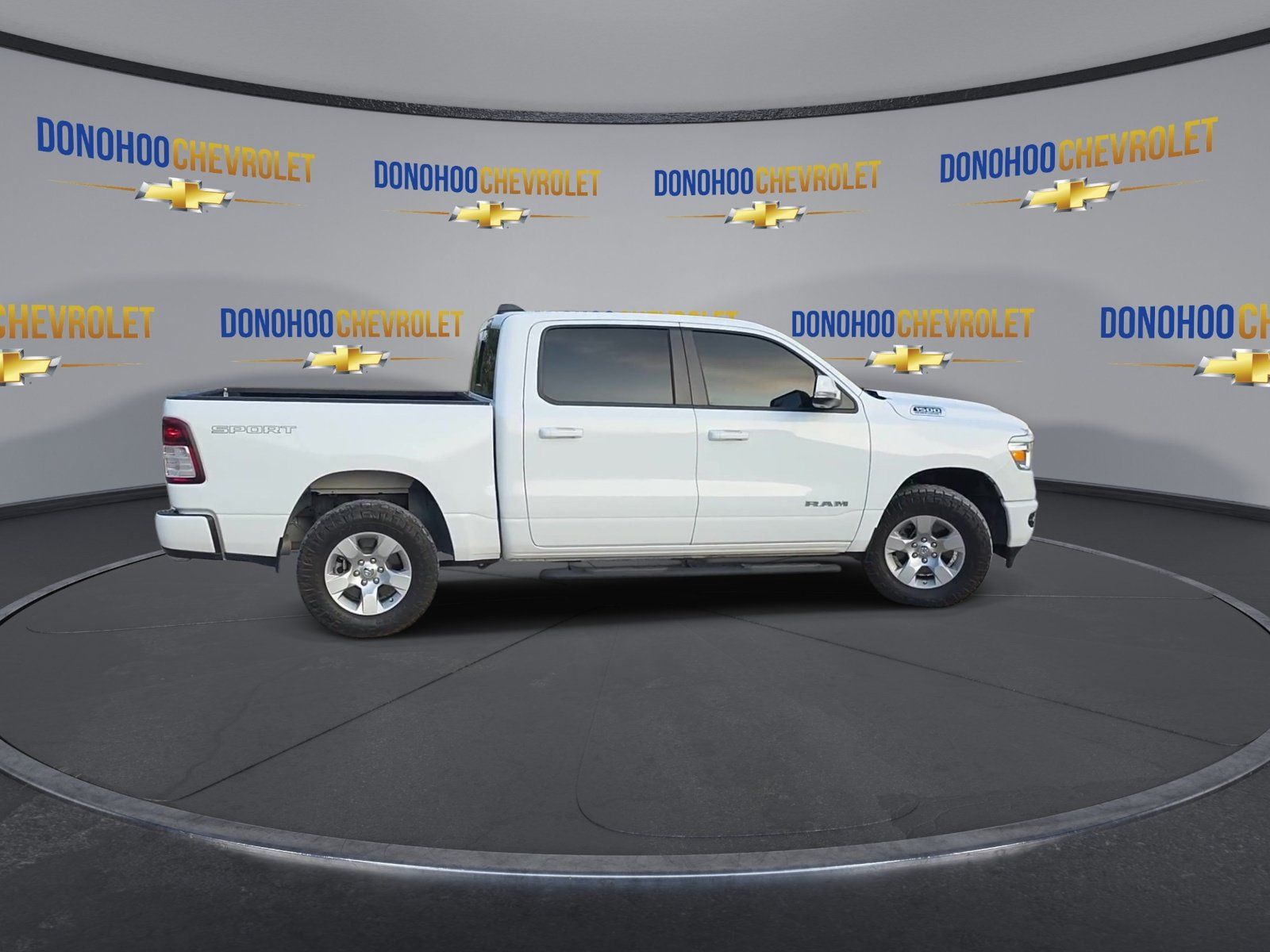 Used 2022 RAM 1500 Big Horn AWD/4WD image 12