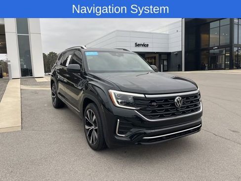 Used 2024 Volkswagen Atlas SEL Premium R-Line image 3