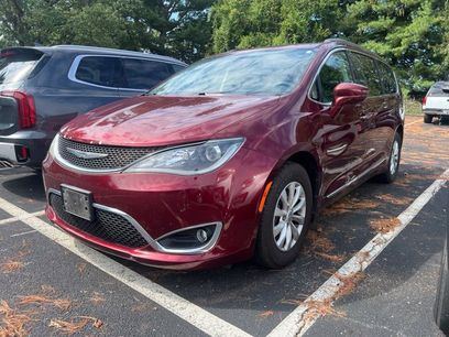 Used 2017 Chrysler Pacifica Touring-L
