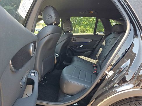 Used 2022 Mercedes-Benz GLC 300 4MATIC image 10