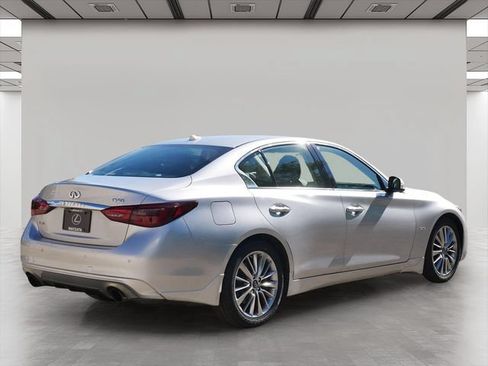 Used 2018 INFINITI Q50 Luxe w/ Sensory Package (Luxe) AWD/4WD image 5