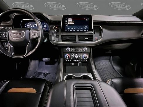 Used 2023 GMC Yukon XL AT4 image 20