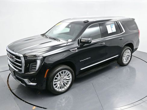 Used 2025 GMC Yukon Elevation image 45